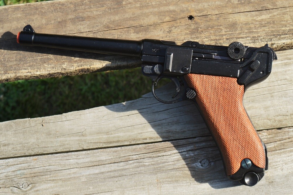 Luger Parabellum - German Naval Lange Pistole 08 - WWII - Denix Replica