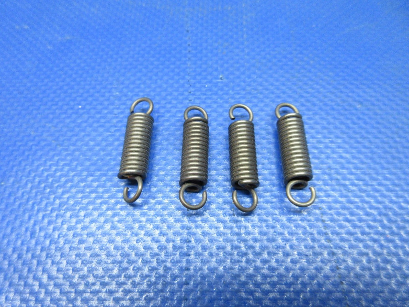 Beech Seat Spring P/N 100942-X0012-8 NEW LOT OF 4 (1116-77)
