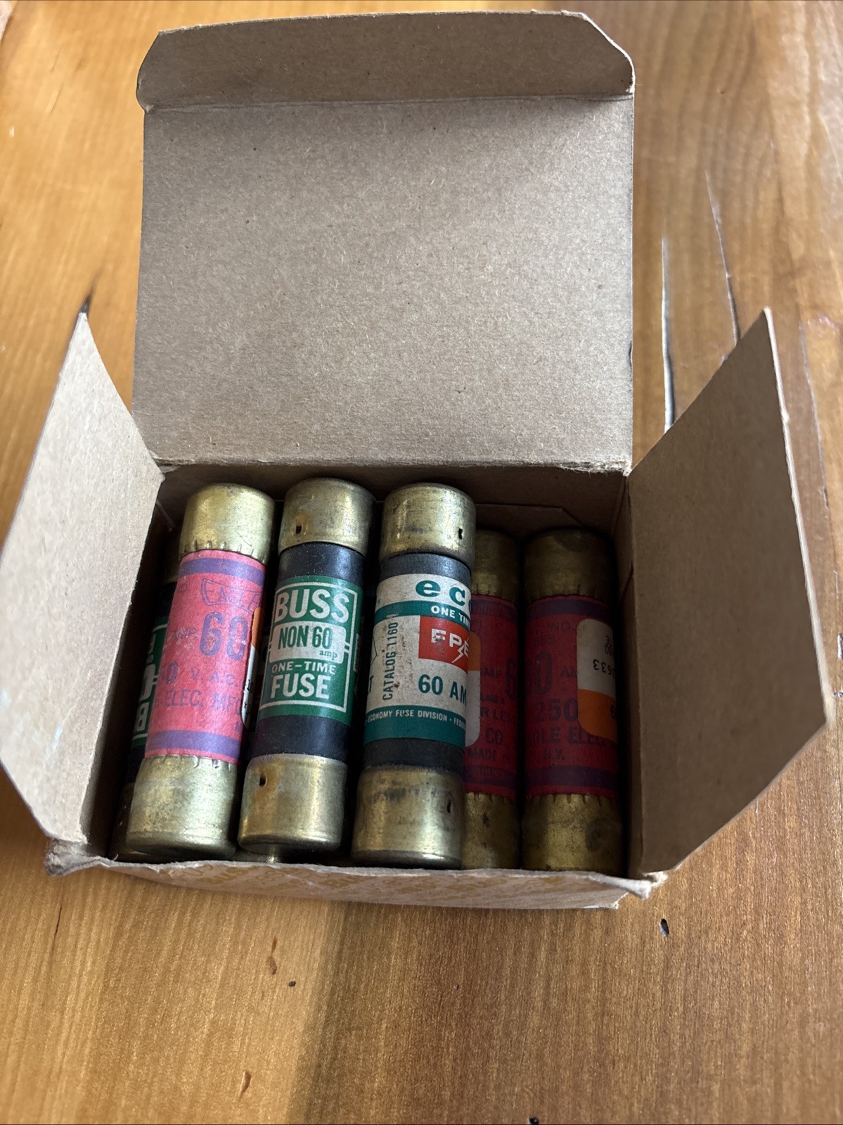 Vintage Fuses. NON 60. 250 Volt, Partial Box..   qty 7 Brands. BUSS, ECO, Eagle