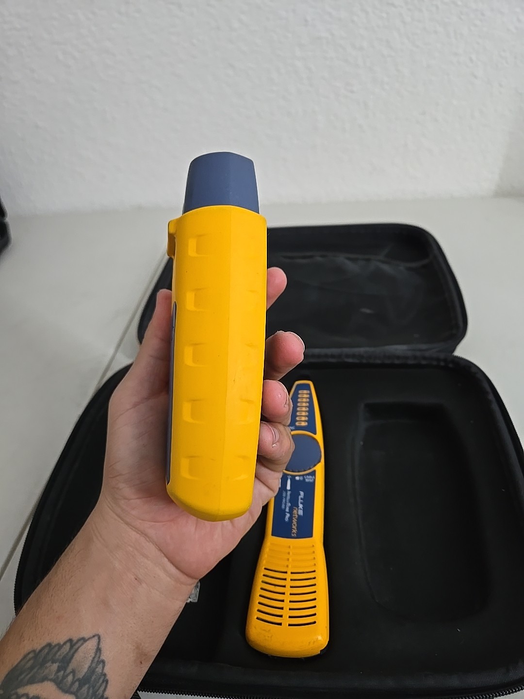 Fluke Networks Microscanner2 Cable Verifier Tester Kit MS2-100 Intellitone Pro 2