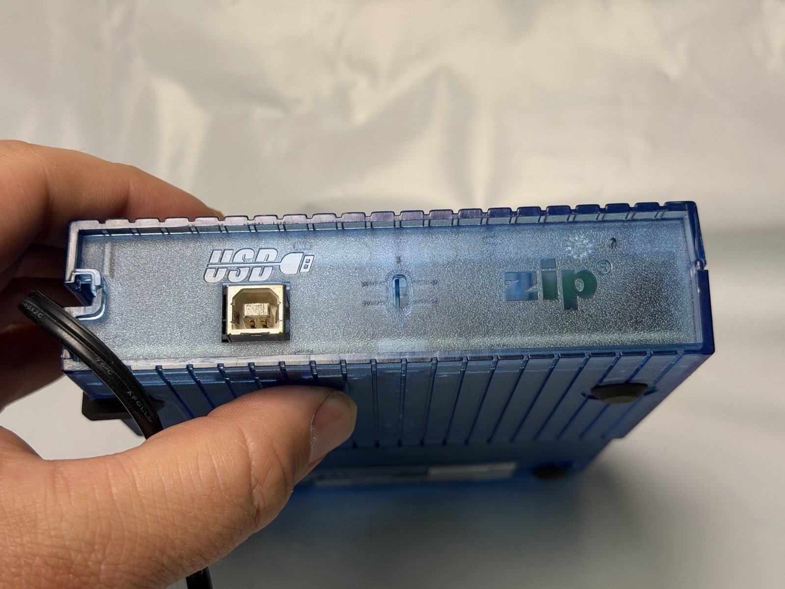 Iomega Zip 100 Blue Translucent USB-Powered External Drive Z100USB