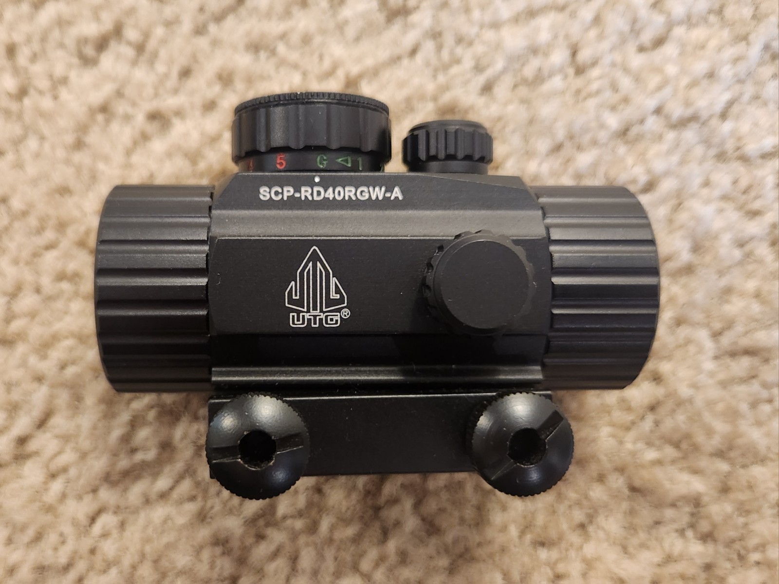UTG 3.8" ITA Red/Green CQB Dot Sight with Integral Mount Black