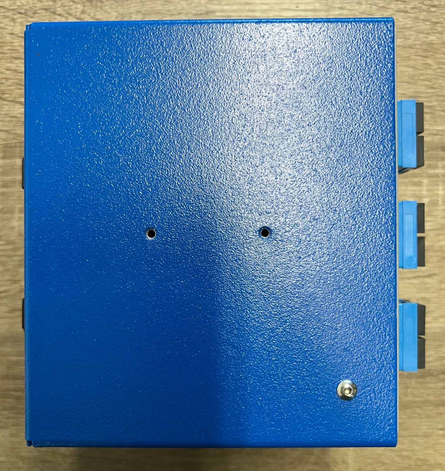 DINSpace SNAPXL-24SC-SM Fiber Patch Panel, Out of Box