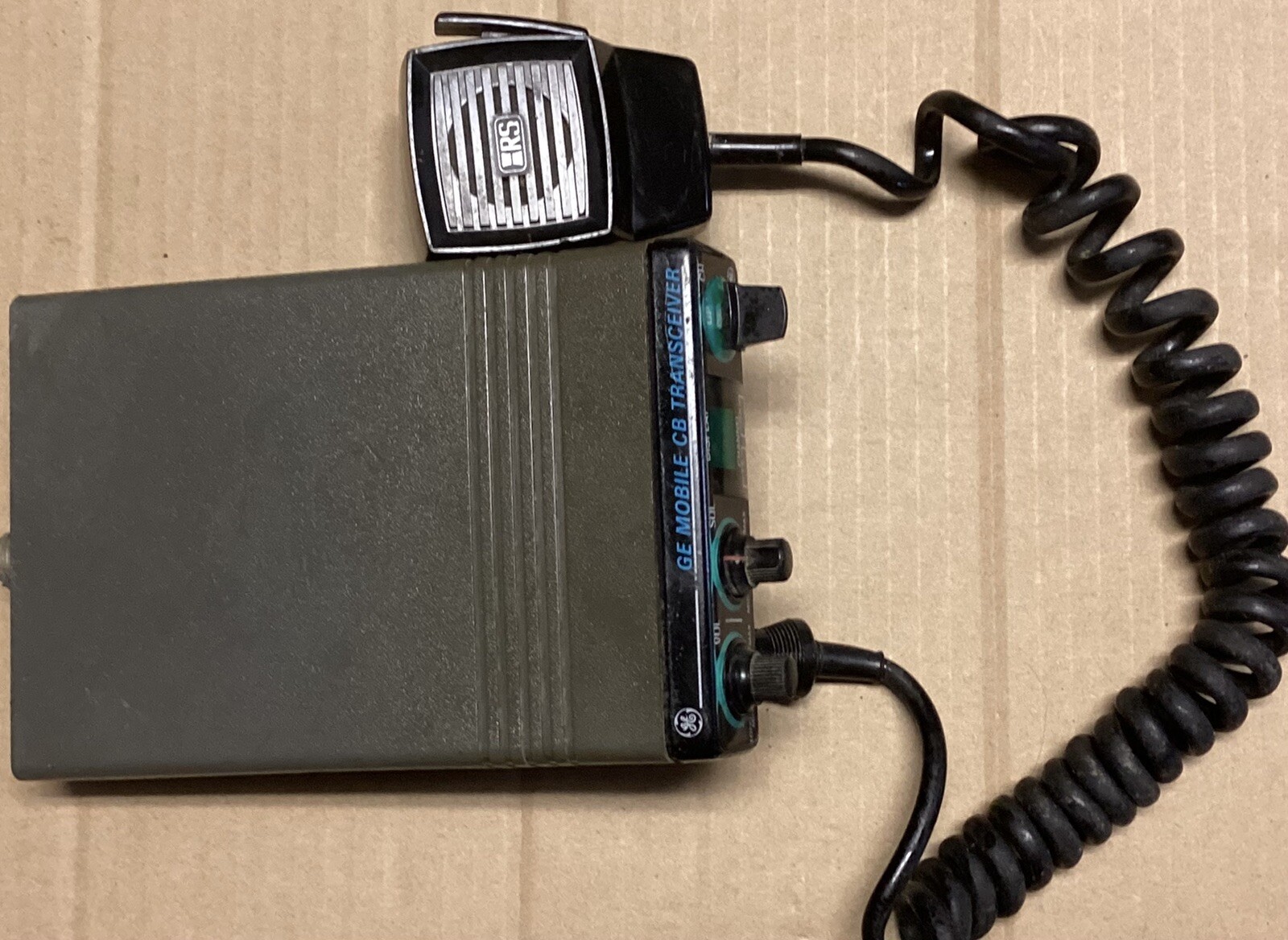 Vintage CB Transceiver Citizens Band 3-5909B Untested