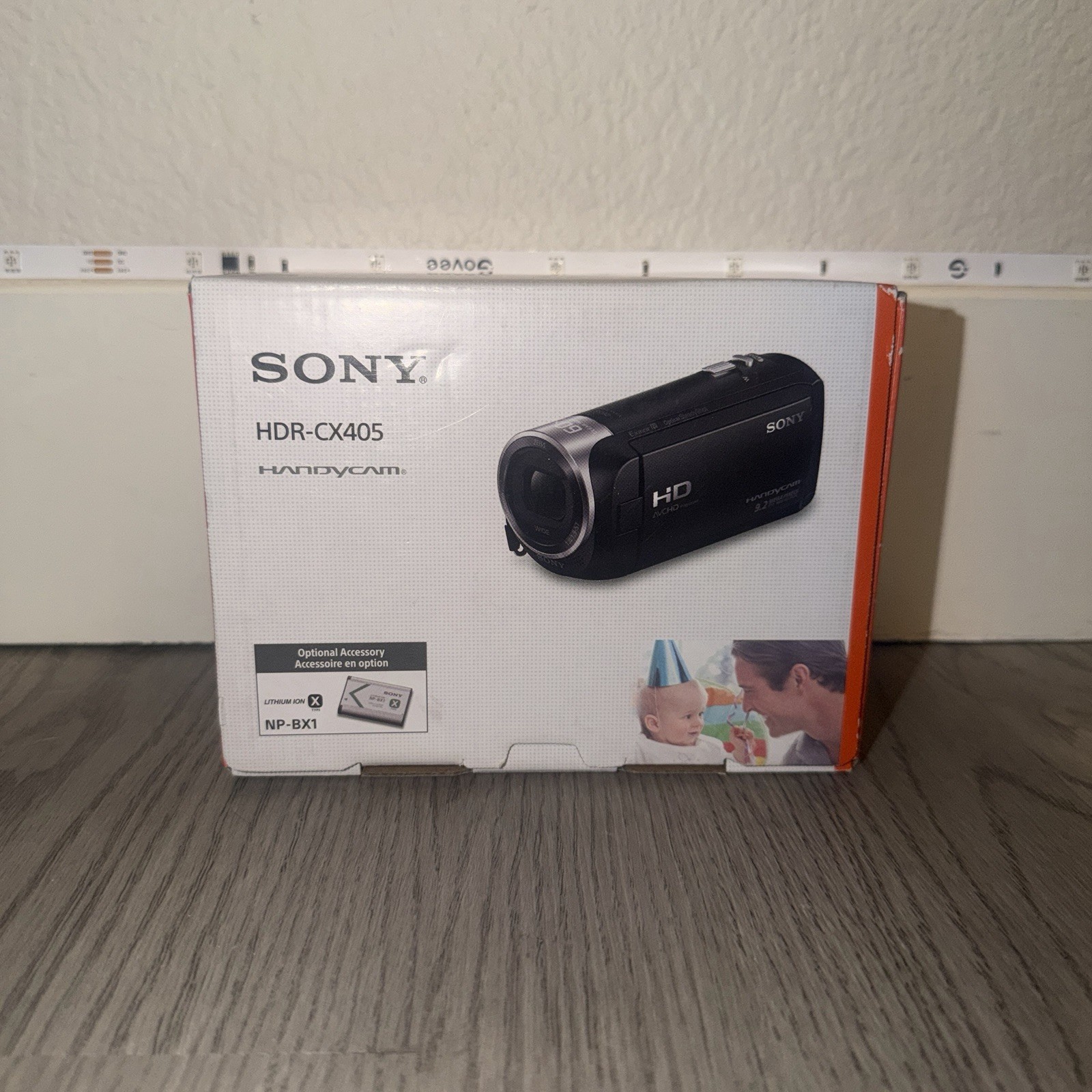 BLACK SONY HANDYCAM HDR-CX405 WITH 30X OPTICAL ZOOM ZEISS LENS CAMCORDER