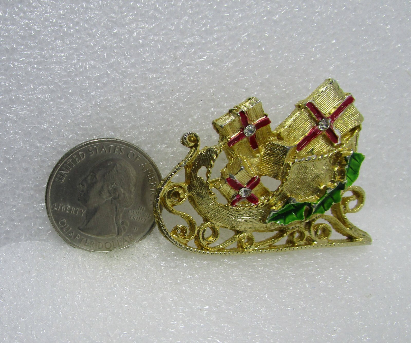 Sleigh w/ Christmas Presents w/ Rhinestones & Holly Pin