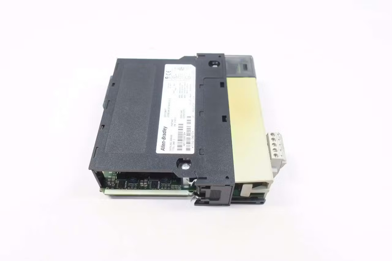 Allen Bradley 1756-DNB Controllogix Devicenet Communication Module Ser C