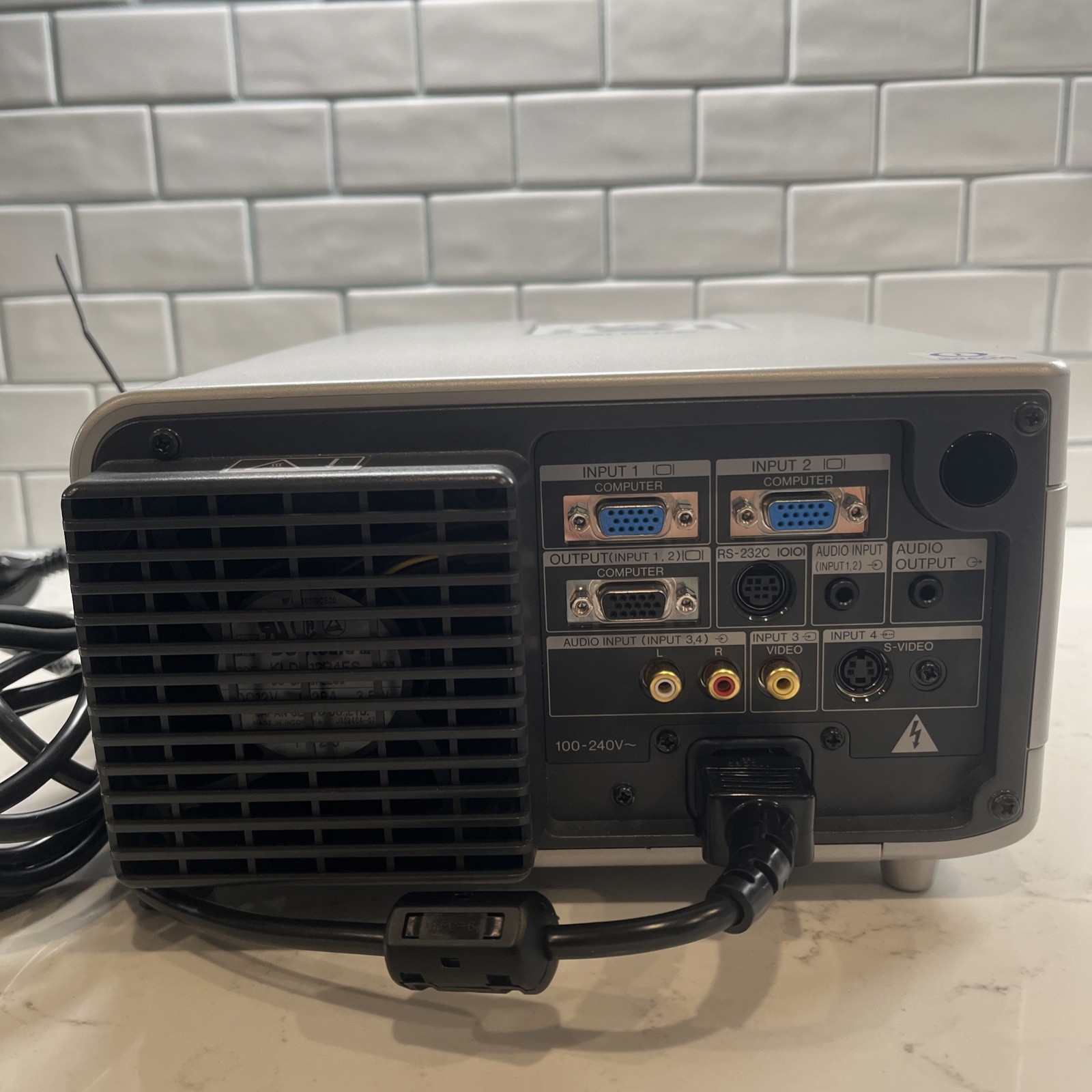 Sharp Notevision XG-C40XU LCD Projector Tested / Works Great