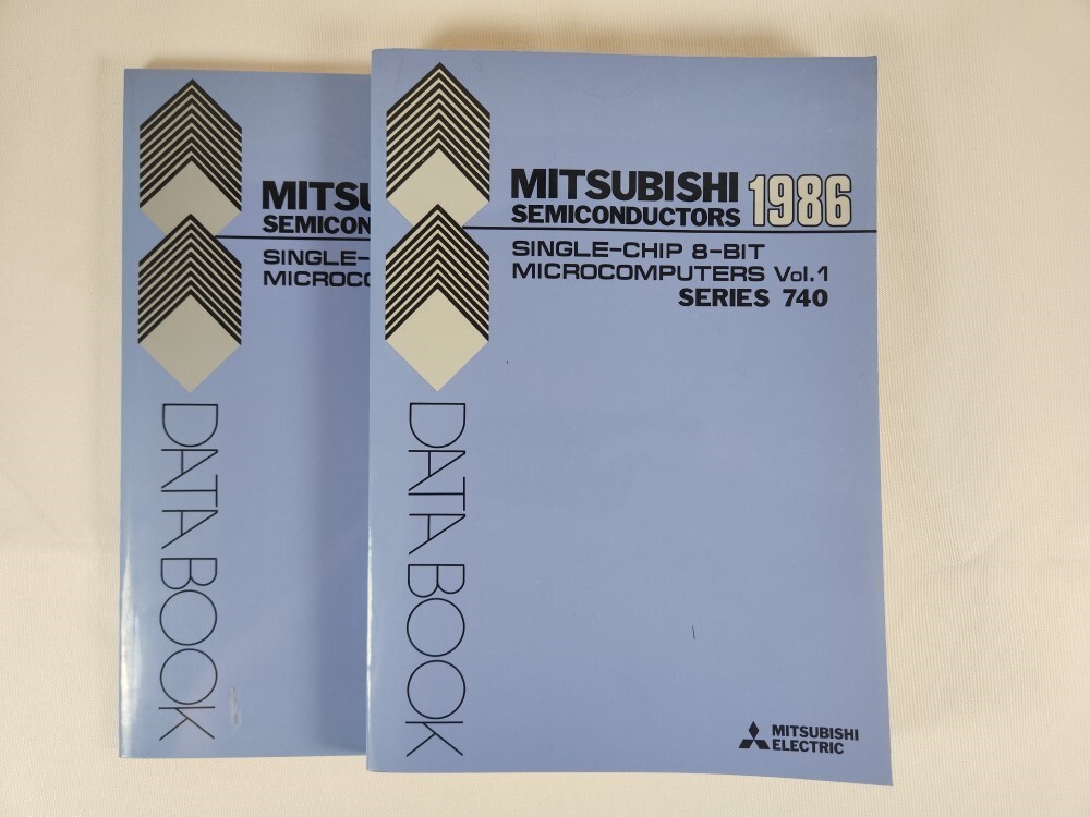 Mitsubishi Semiconductors 1986 2-Vol Single-Chip 8-Bit Microcomputers Series 740