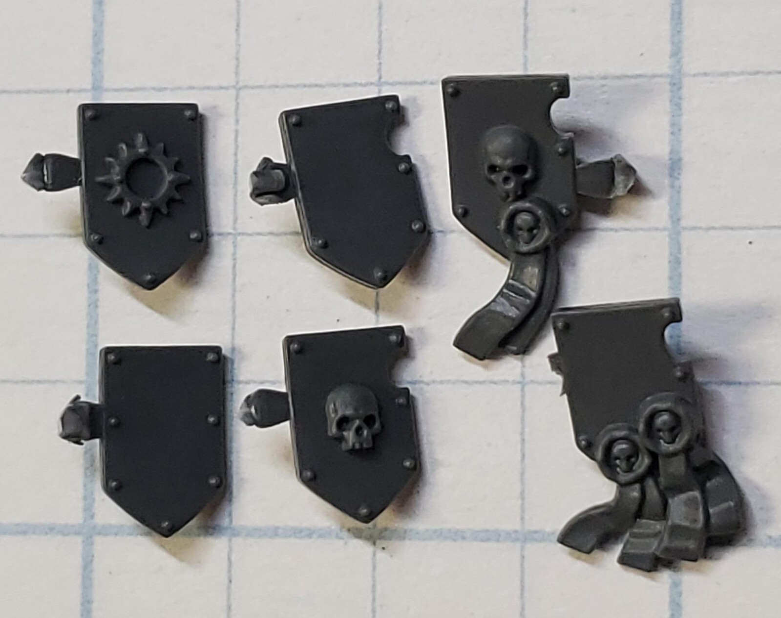 Warhammer 40k Space Marines Bits Bladeguard Veteran Shoulder Shield Set