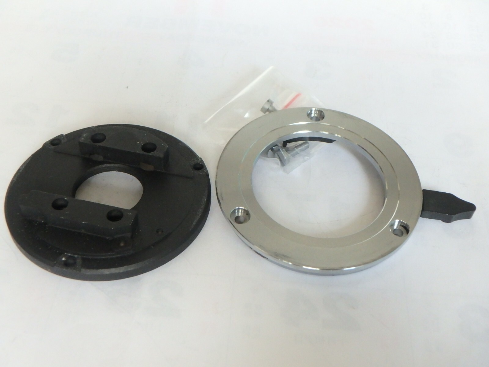Leitz SM-Lux microscope head mounting plate, screws, catches & spring