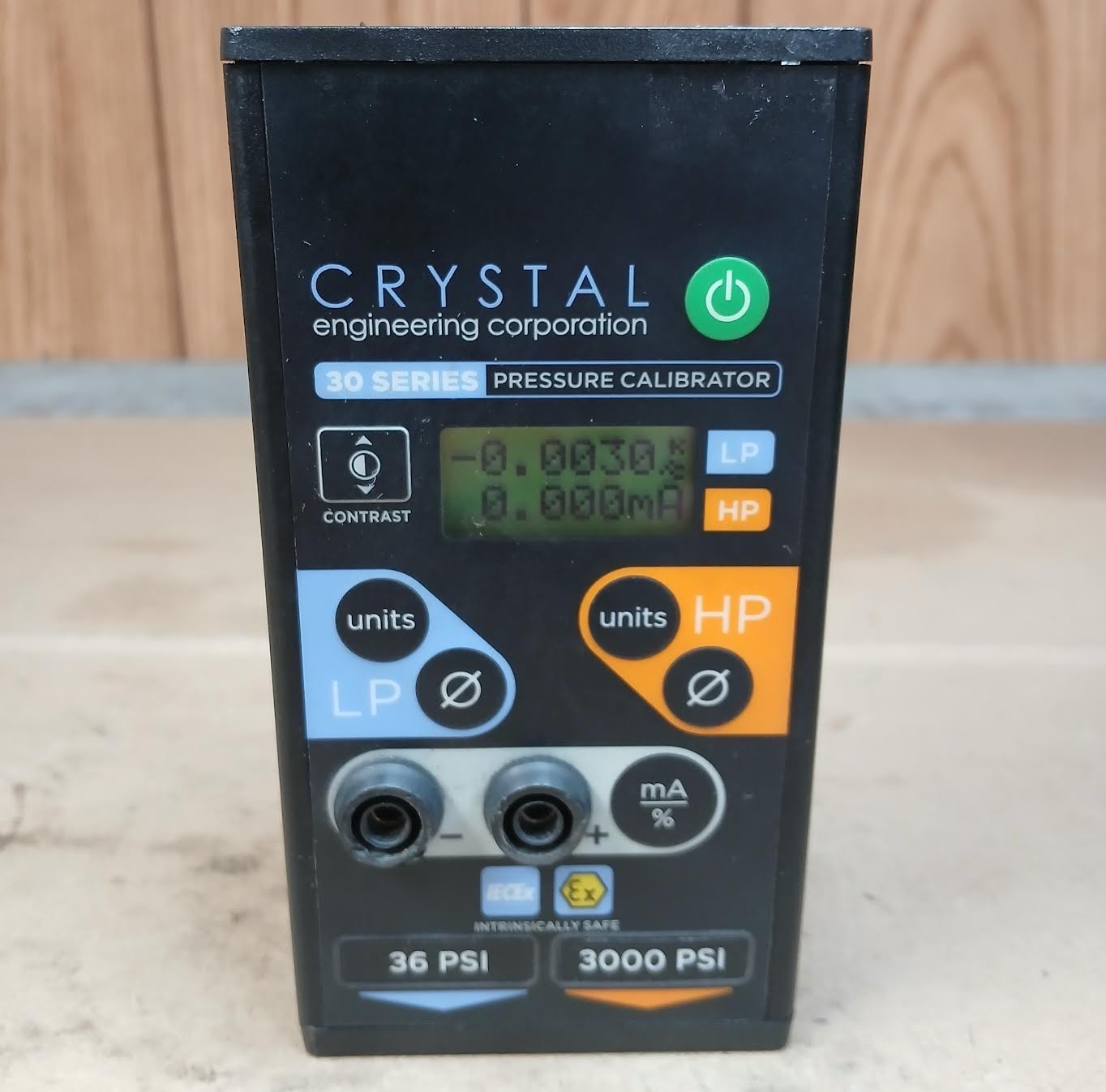 Crystal Engineering 30 Series Pressure Calibrator 36-3000 Psi