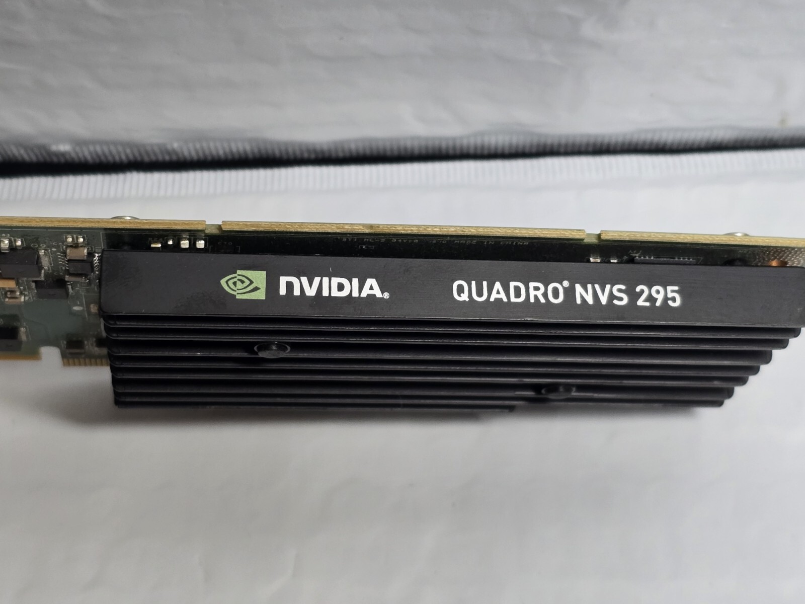 Dell Nvidia Quadro NVS 295 - PCIe graphics card - 2x DisplayPort - 256MB GDDR3