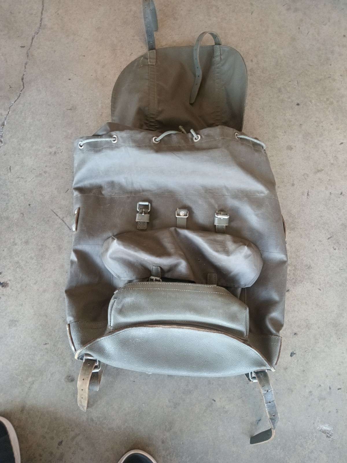 Swiss Army Rucksack M73 Canvas Backpack 1973 CHS Porret Neuchatel Military Pack