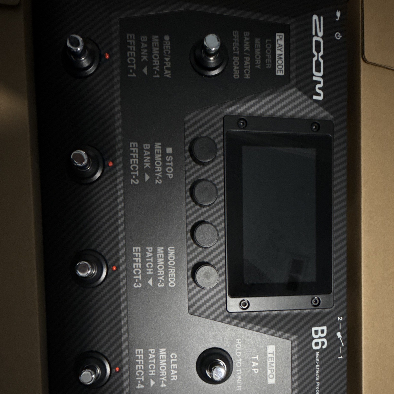Zoom B6 (MPN B6) Digital Multi-Effects Processor for Bass Guitar