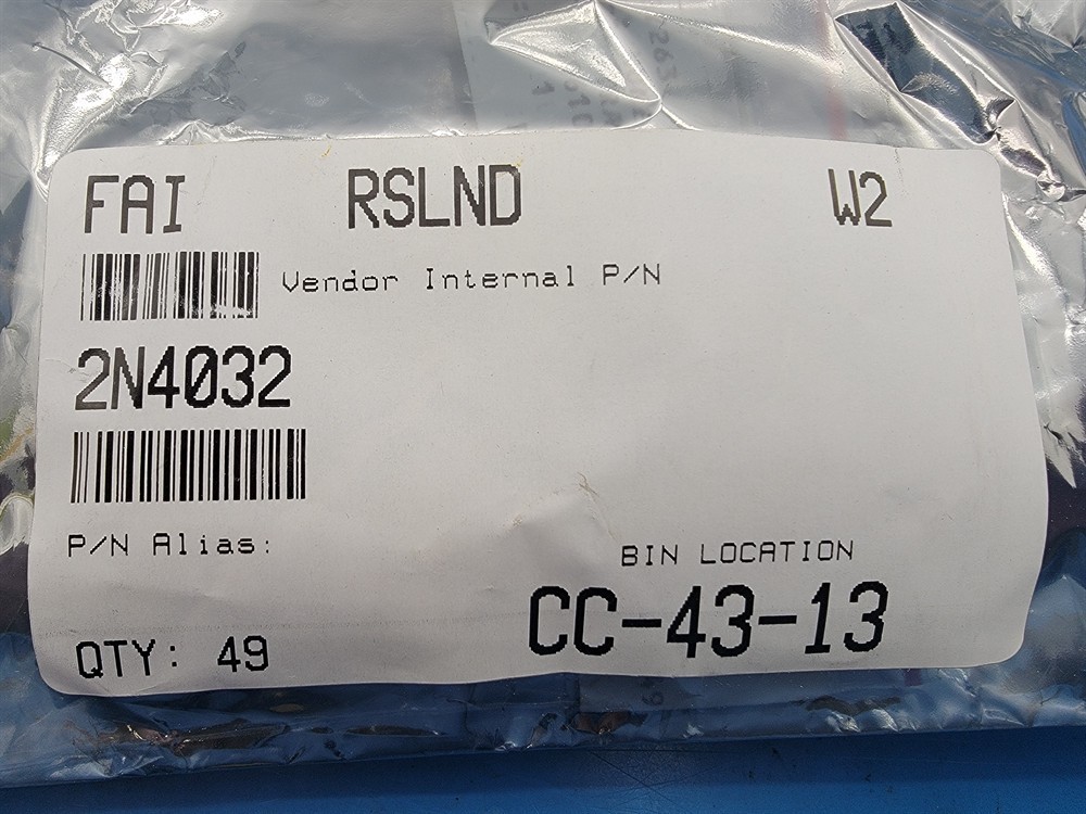 New (49pcs) 2N4032 FAIRCHILD IC Linear