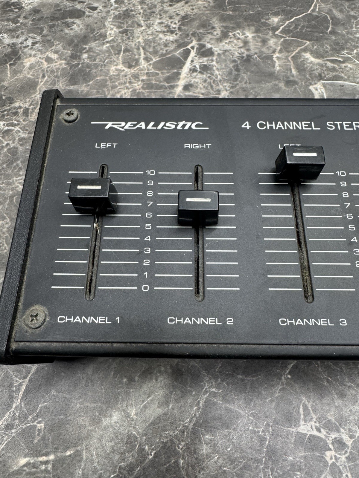 REALISTIC 4 CHANNEL STEREO MICROPHONE MIXER