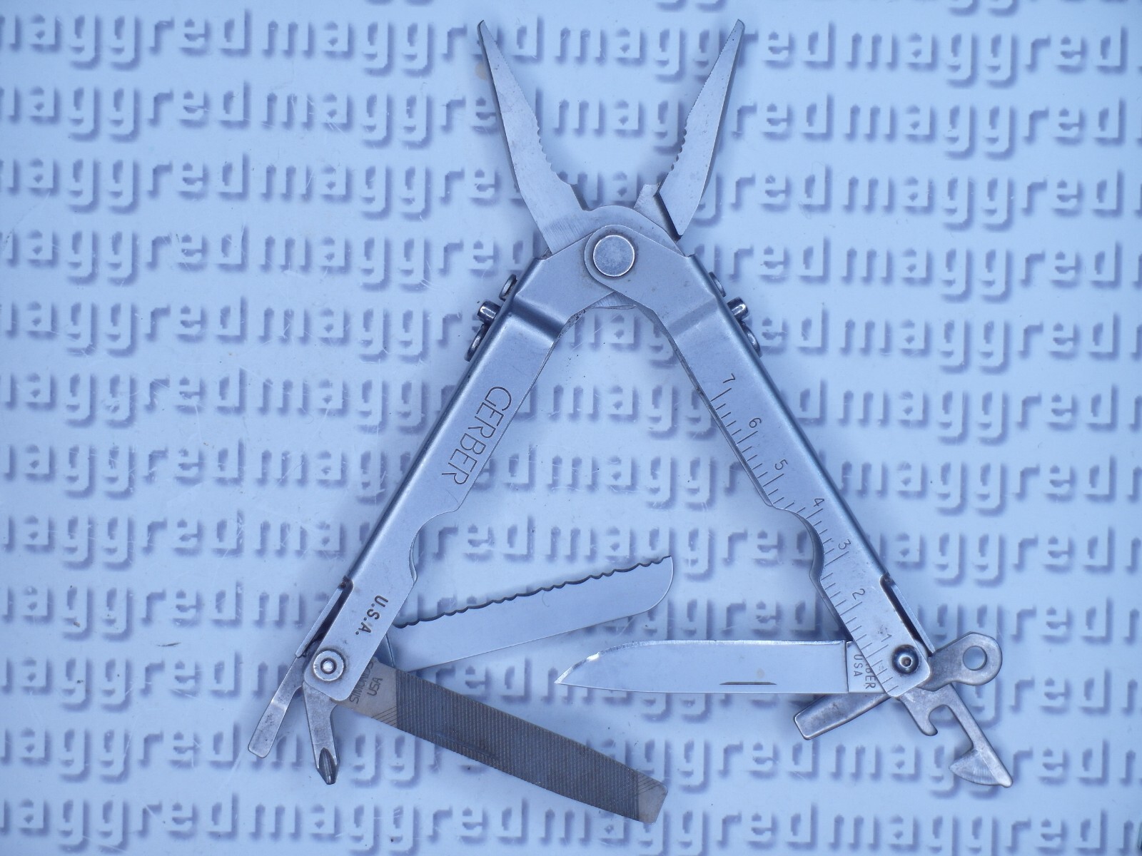 NTSA GERBER (ORIGINAL STYLE) 600 U.S.A. NEEDLENOSE PLIERS MULTI-TOOL