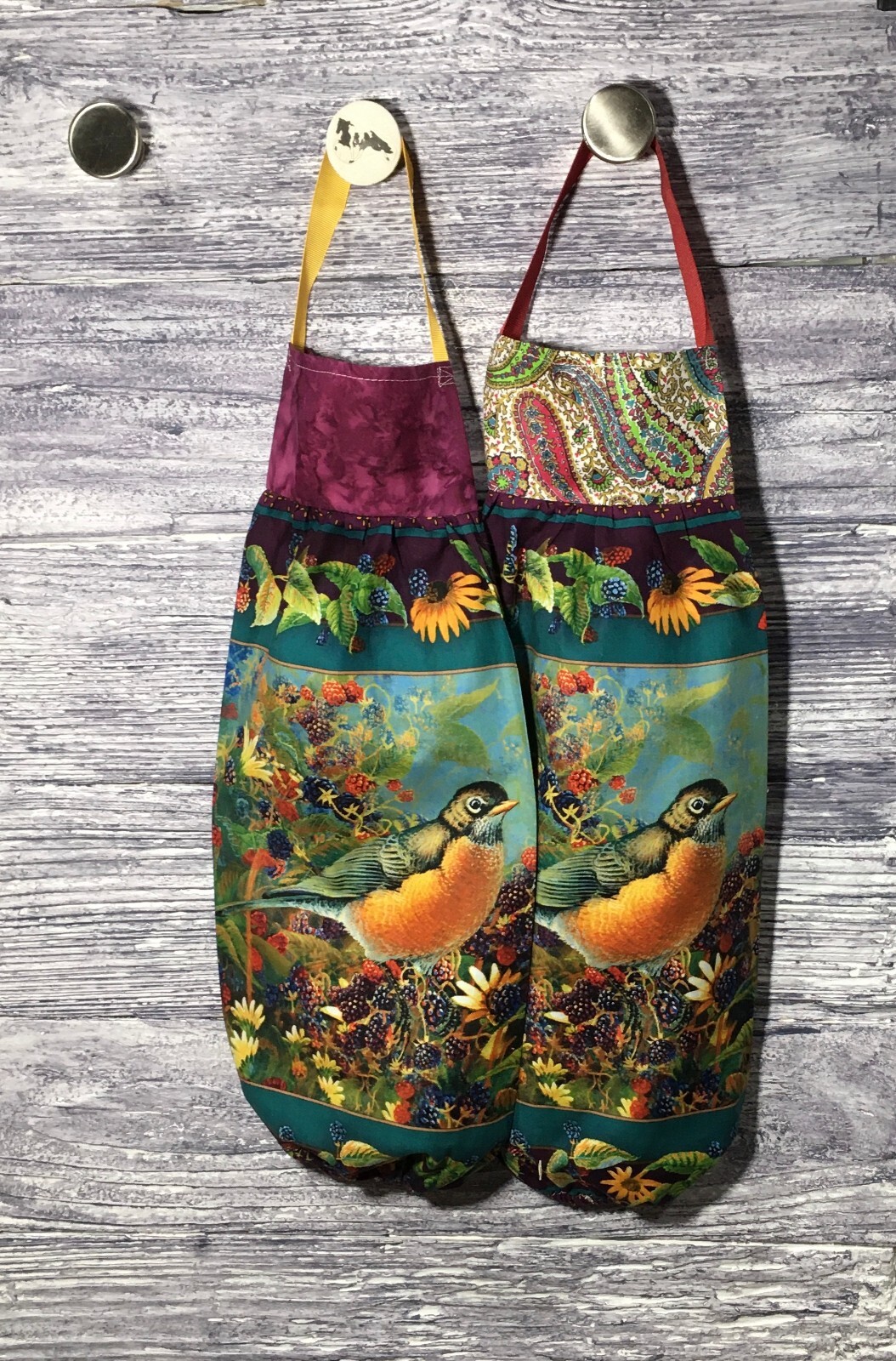 Plastic Grocery Bag Rag Sock Holder Red Breasted Robin Songbird Blackberries