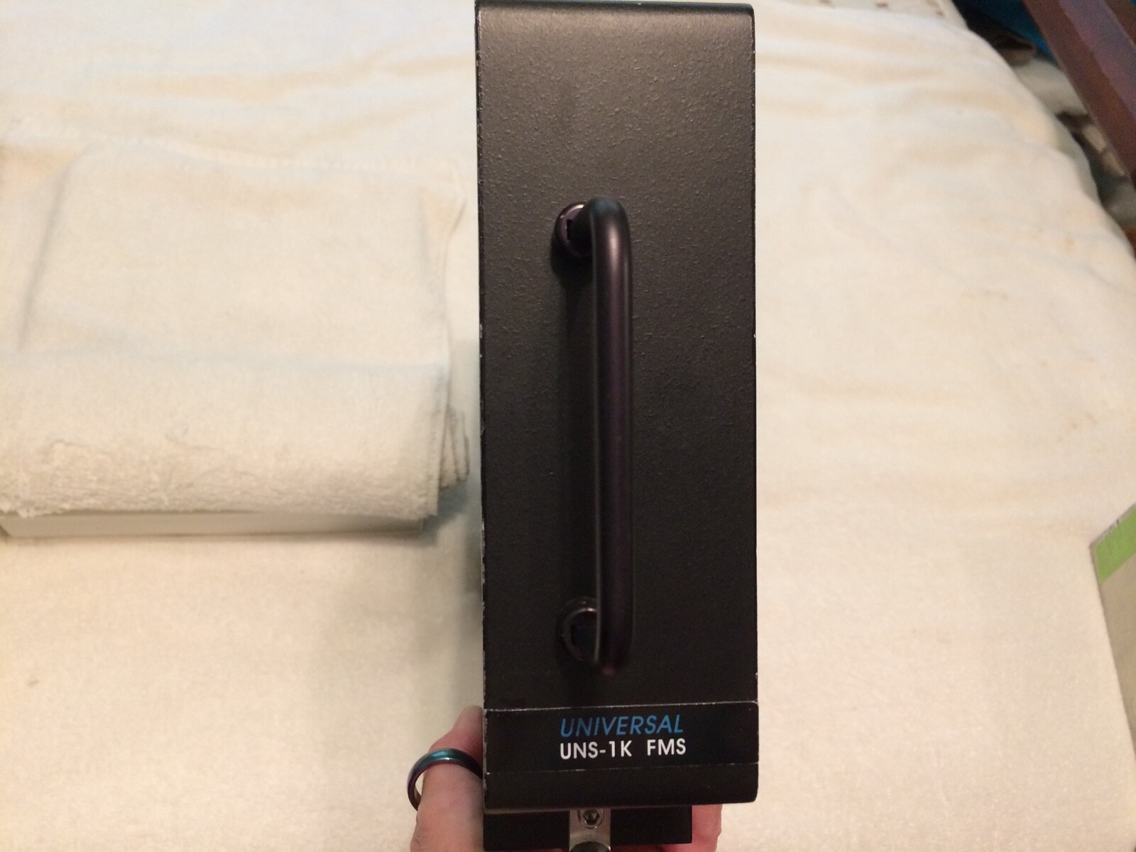 UNS-1K complete system, Rack, Antenna, DTU, External Zip Drive