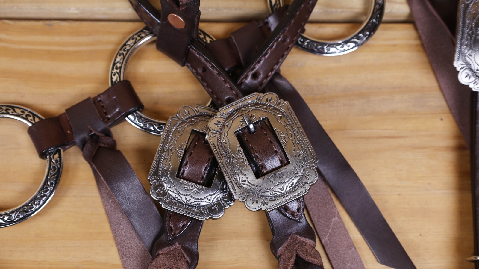 MOUSM Ring One Ear Headstall & Breast Collar Tack Set - Metallic Brown Leather
