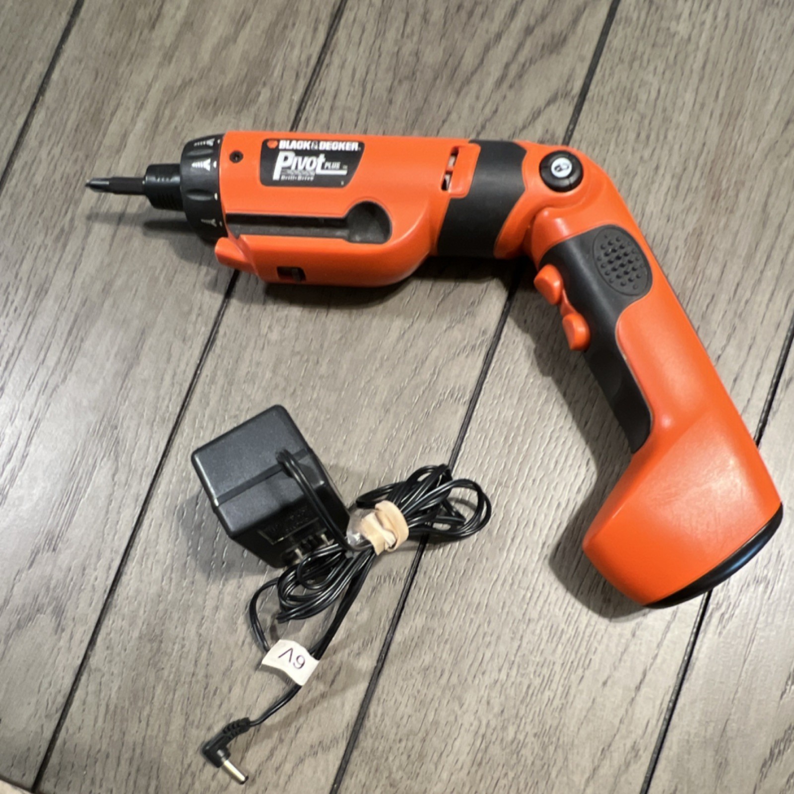 BLACK+DECKER Pivot Plus Drill-Drive Cordless Screwdriver 6V w/ Charger