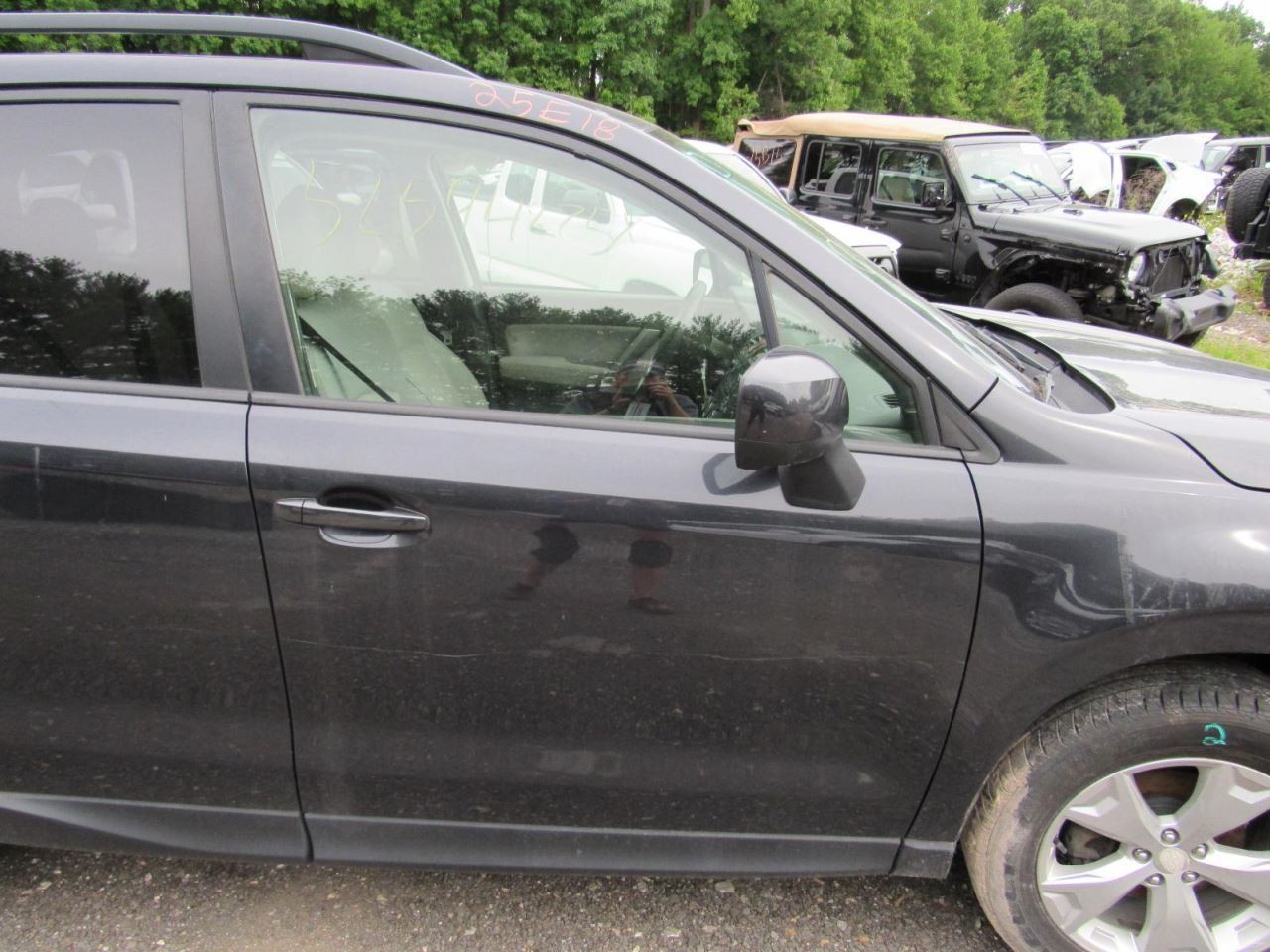 FORESTER 2014 Glove Box 1048275