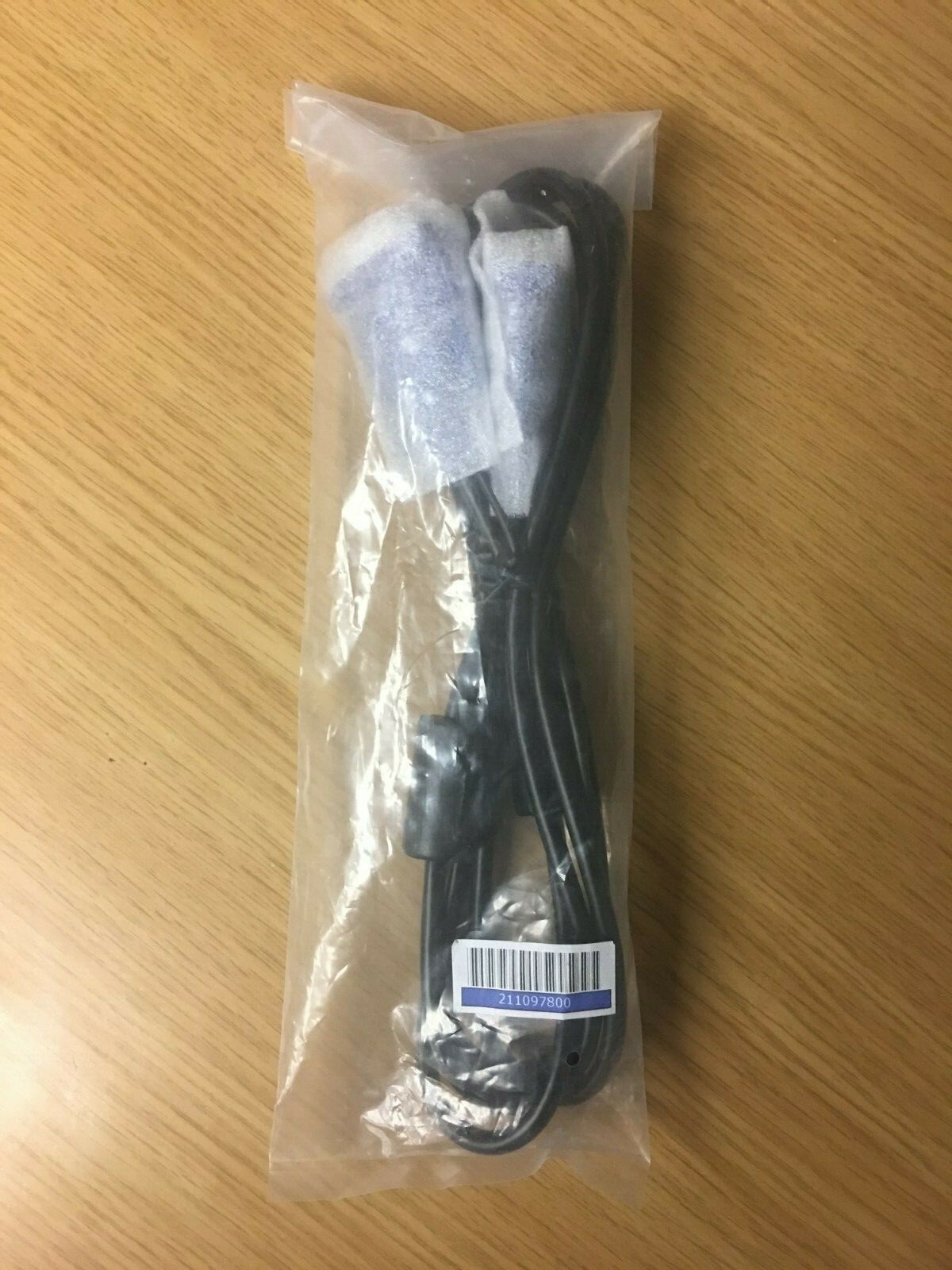 Standard VGA Cable for Monitor, Projector, TV (6 ft) 15 PIN (211097800) NEW