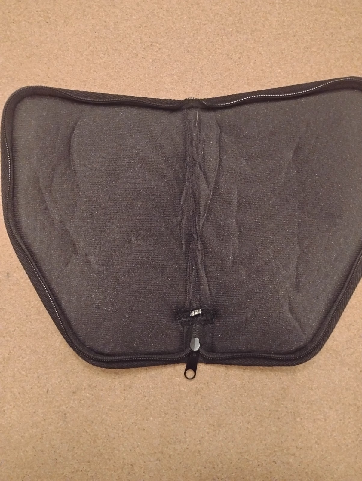 RUGER HANDGUN ZIPPERED SOFT CASE w LOGO