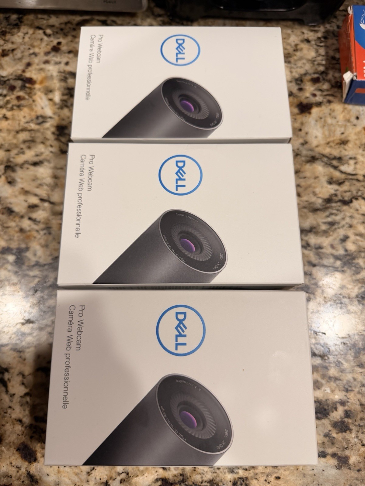 Dell Pro Webcam 2K QHD USB High Dynamic Range AI Auto Framing Black 3 unidades