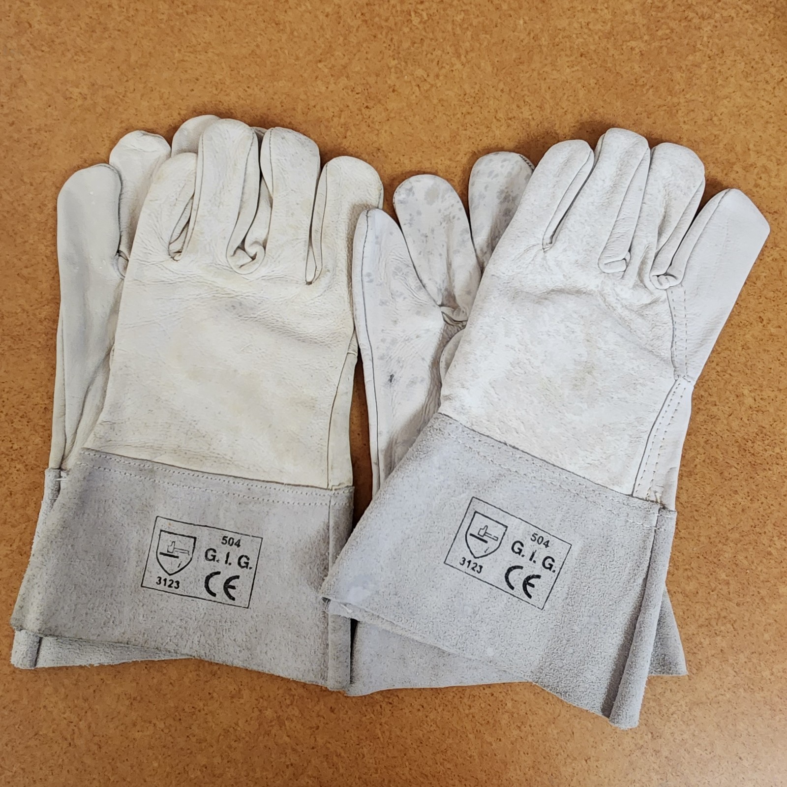 GIG Leather Work Gloves Heavy Duty Protection 2 Pair Garden Construction Size L