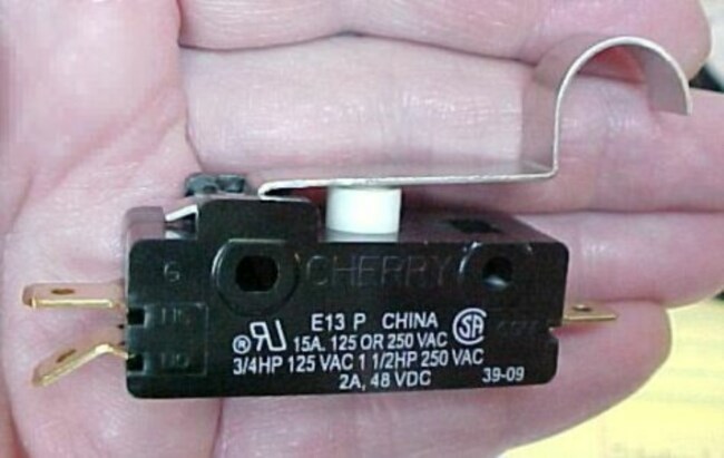 Lot 2 Garage Door Lever Limit Switches, Cherry E13-34HD 15A 125 or 250 VAC 48VDC
