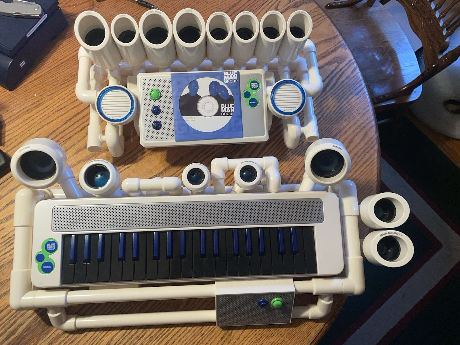 Rare Blue Man Group Electronic Percussion Tubes +Electronic Keyboard Synthesizer