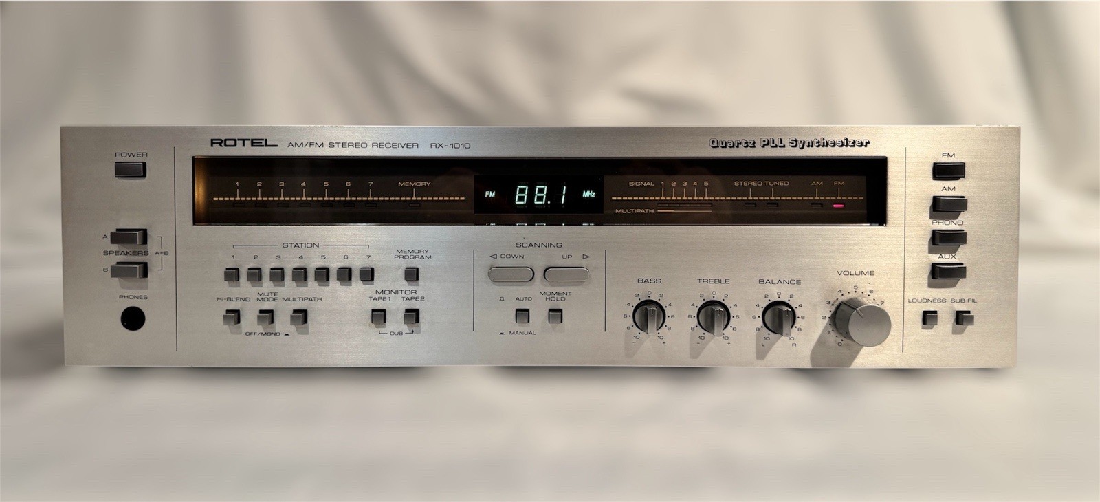 Rotel RX-1010 Vintage 1980 Receiver Made in Japan Works and Tested