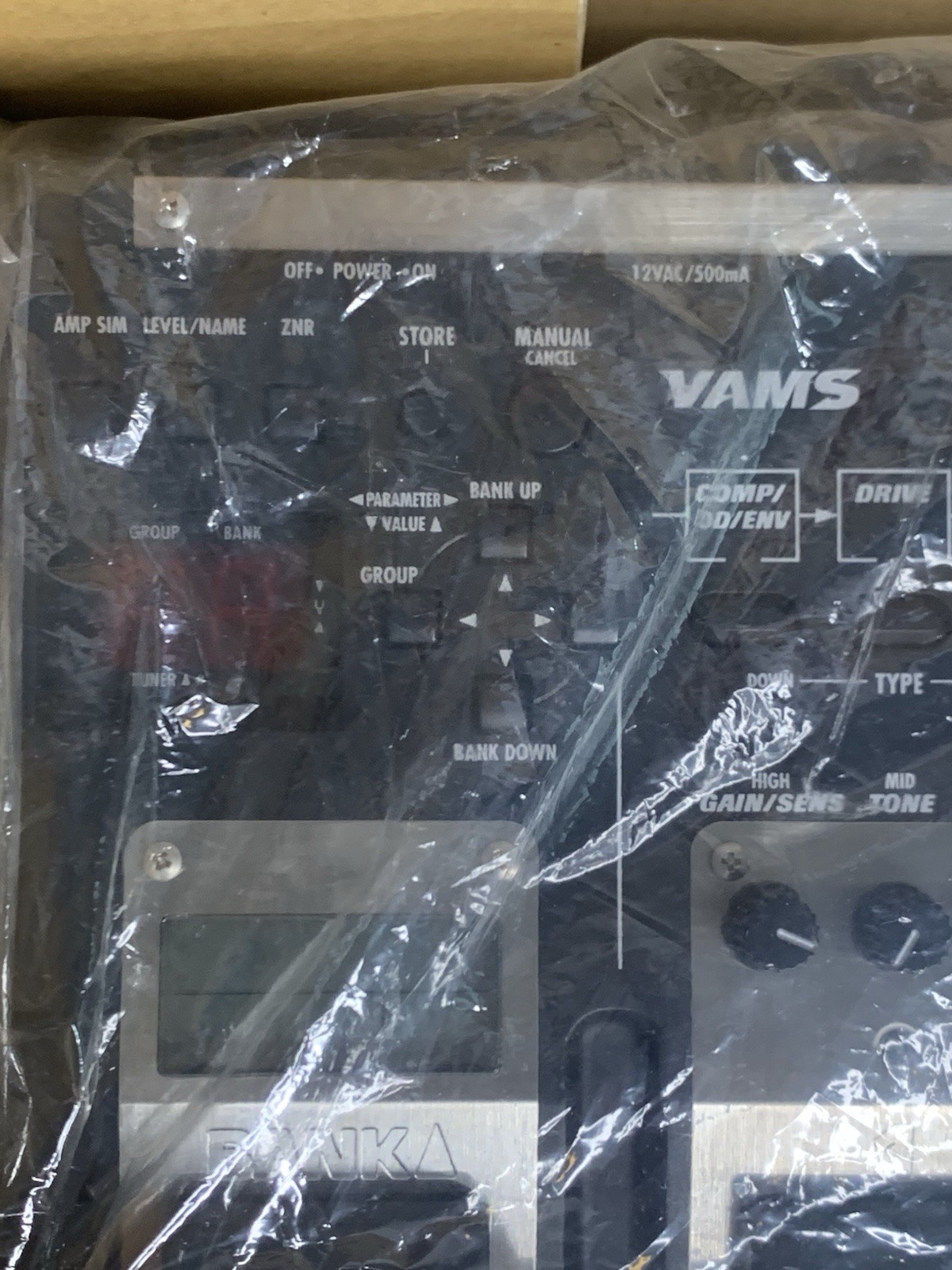 Zoom GFX-4 guitar effects processor packaged in its original white Box