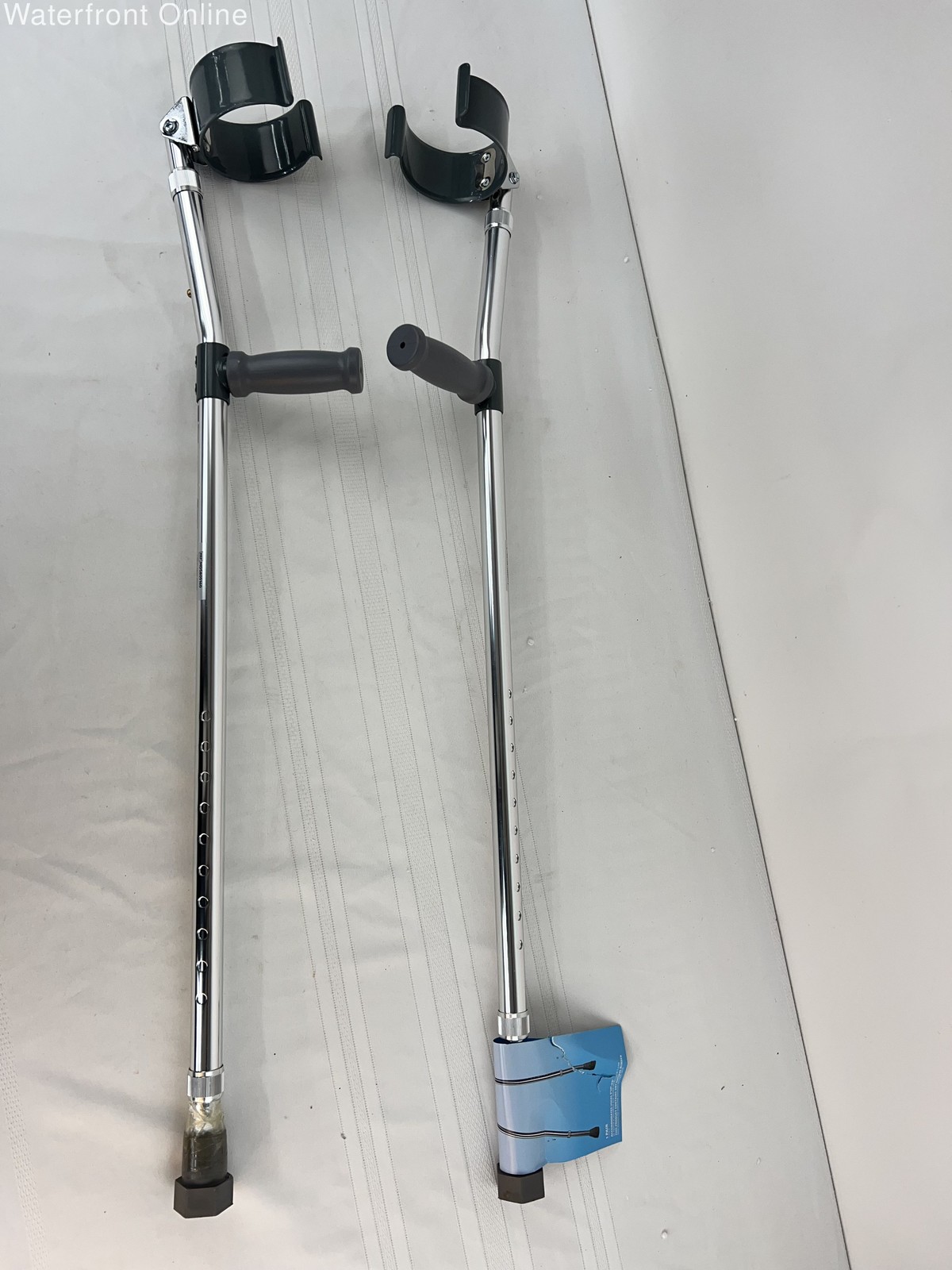 Medline Adult Tall Aluminum Forearm Crutches Vinyl Coated Contoured Arm Cuffs