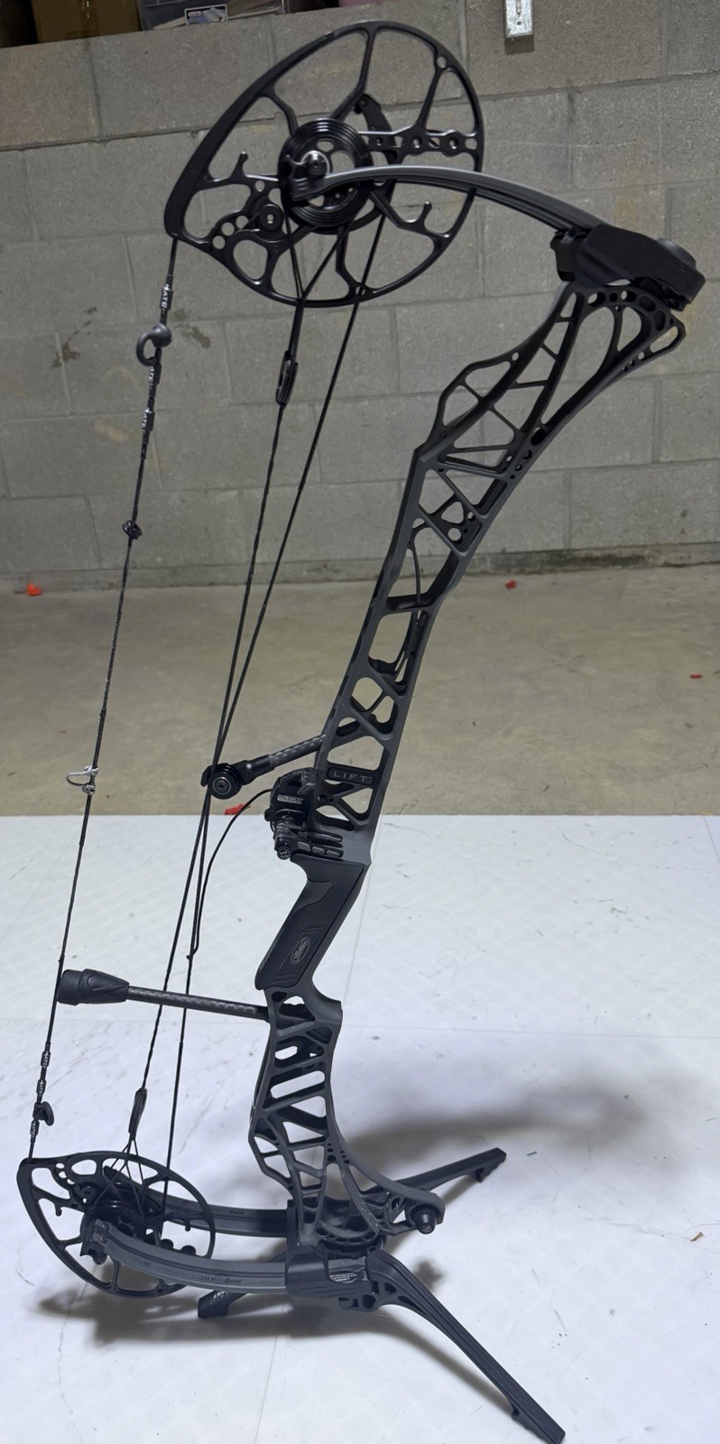 Mathews Archery LIFFT X 29.5 Left Handed