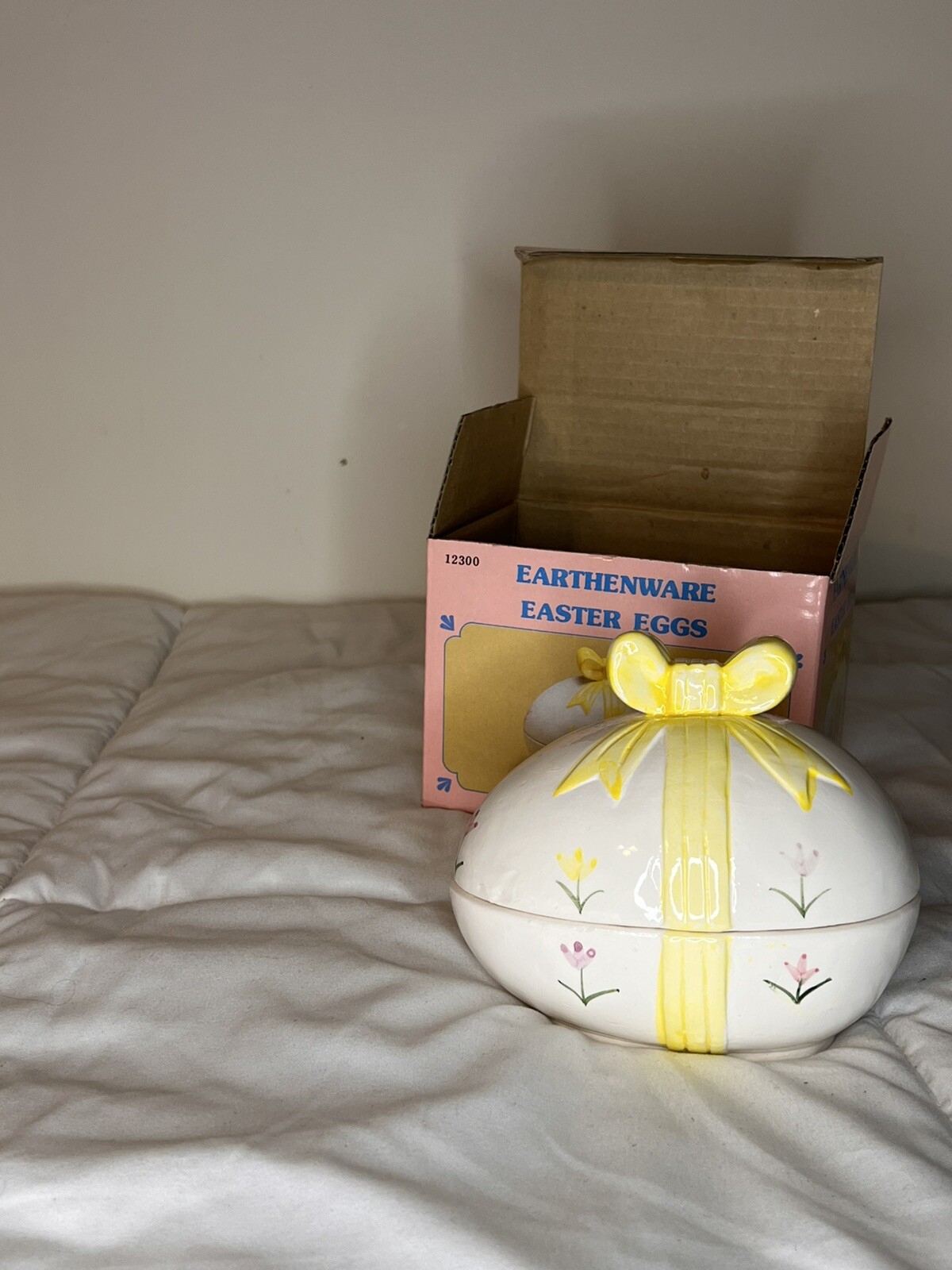 Earthenware Easter Egg Trinket