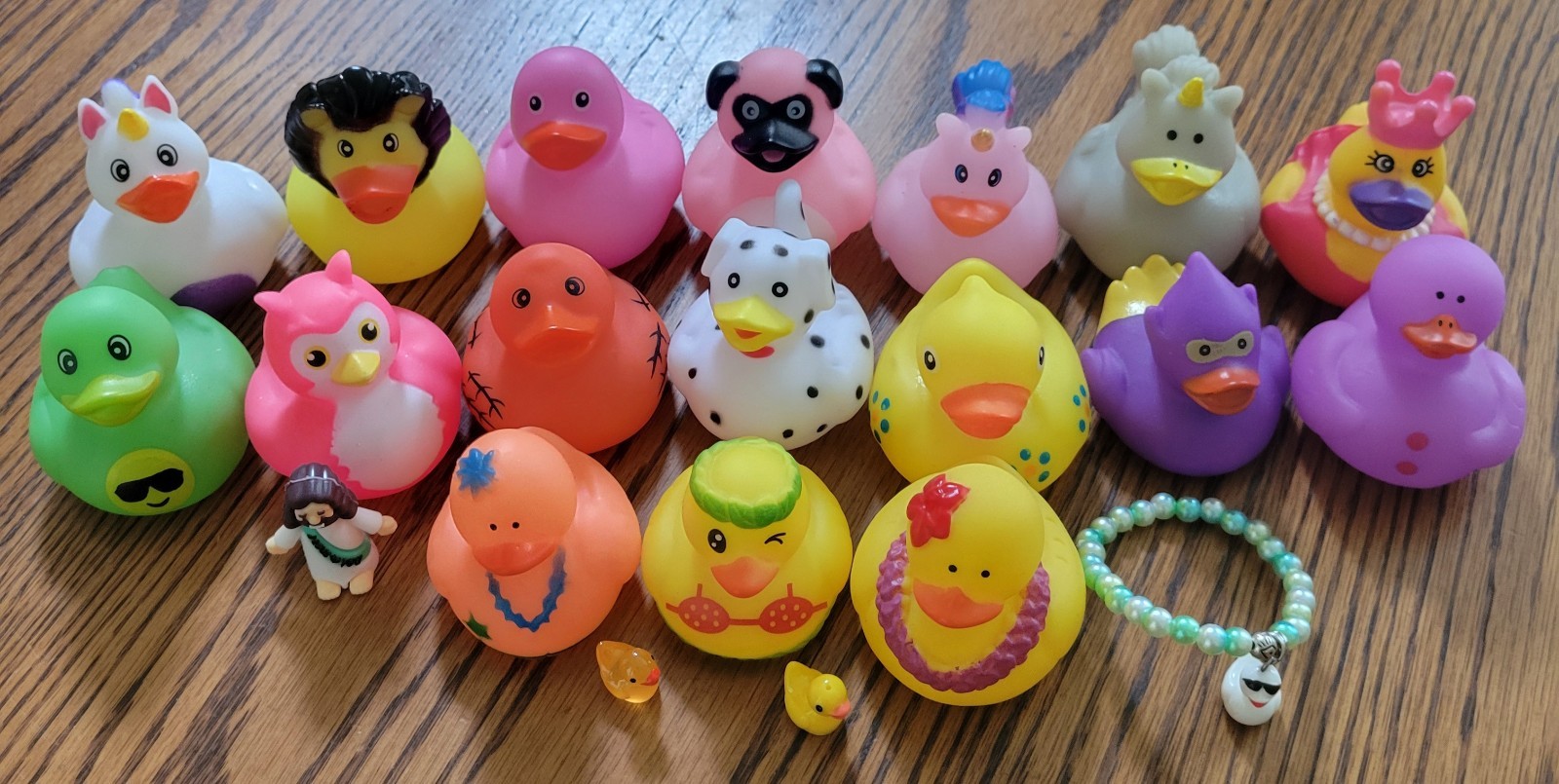 Rubber Duck Lot Cruise Ship Jeep 21 Pc Lot + Bracelet Bath Fun + Little Jesus 🦄