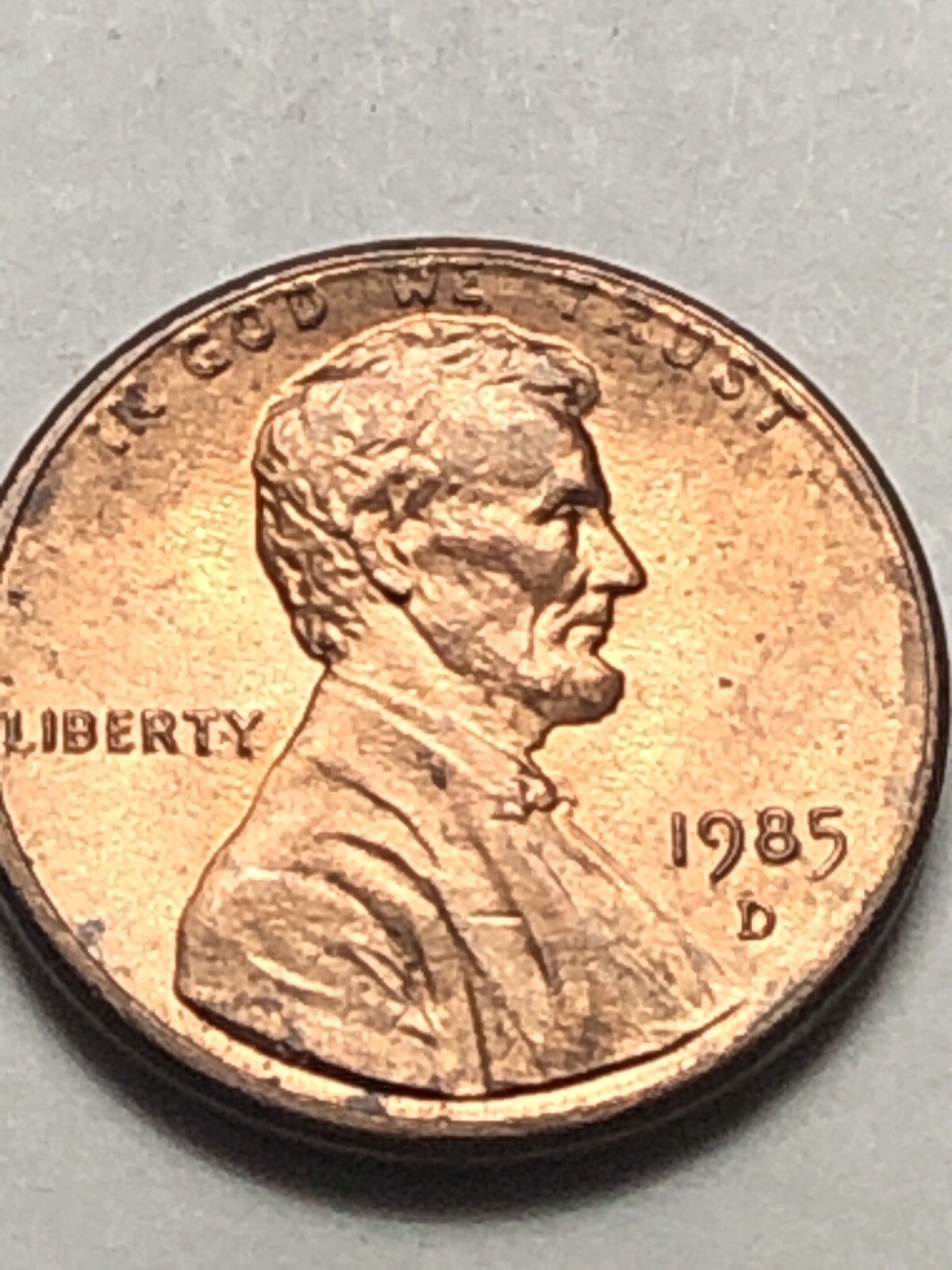 1985 D Lincoln Penny  Broadstruck Error Penny Rim Runs Through Letters Lot V132