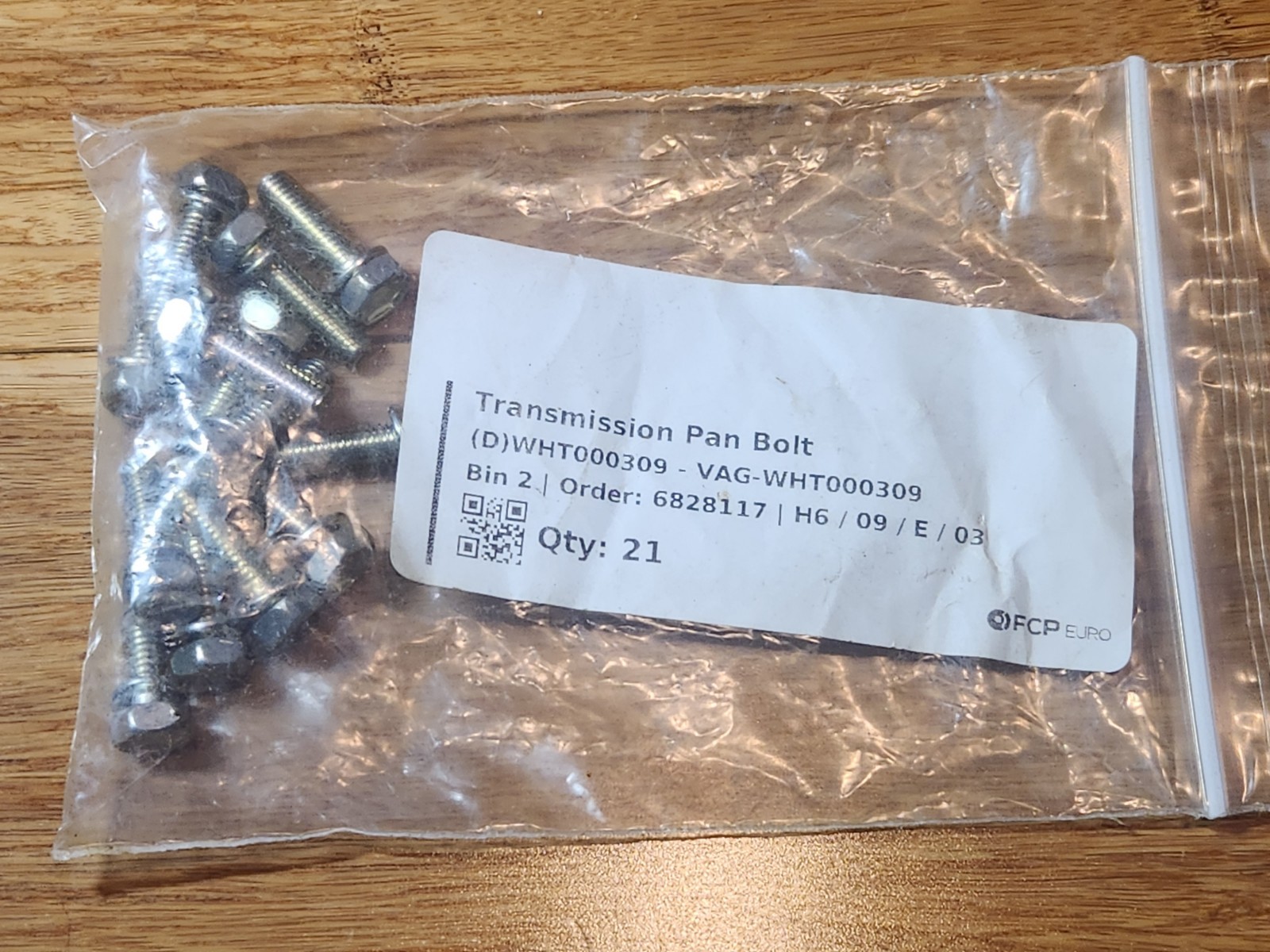 21 x Genuine Volkswagen Trans Pan Bolts WHT-000-309 (21 total) VW. VAG WHT000309