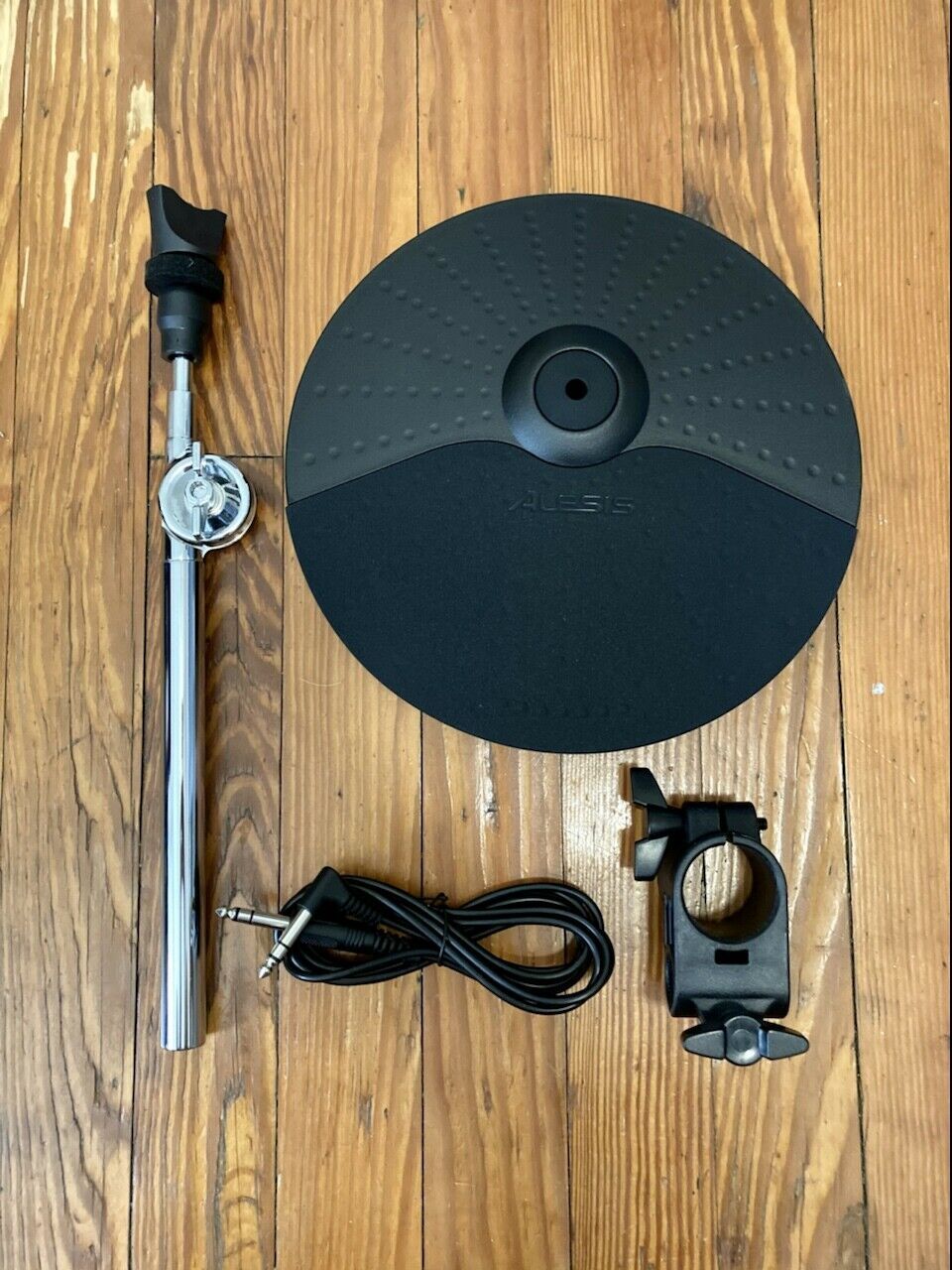 10" Alesis Cymbal w/Choke NEW w/10" Arm, Clamp & Cable Drum