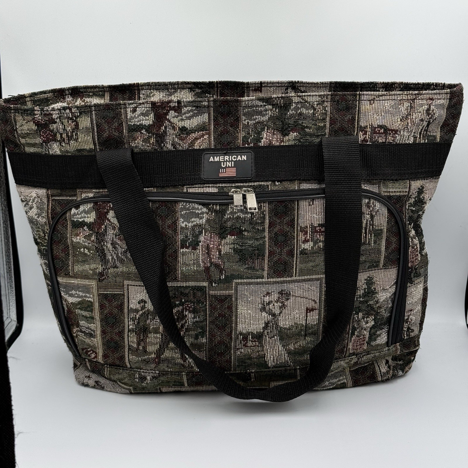 American Uni Golf Scene Tapestry Tote Bag Front Zip Pocket Carryall