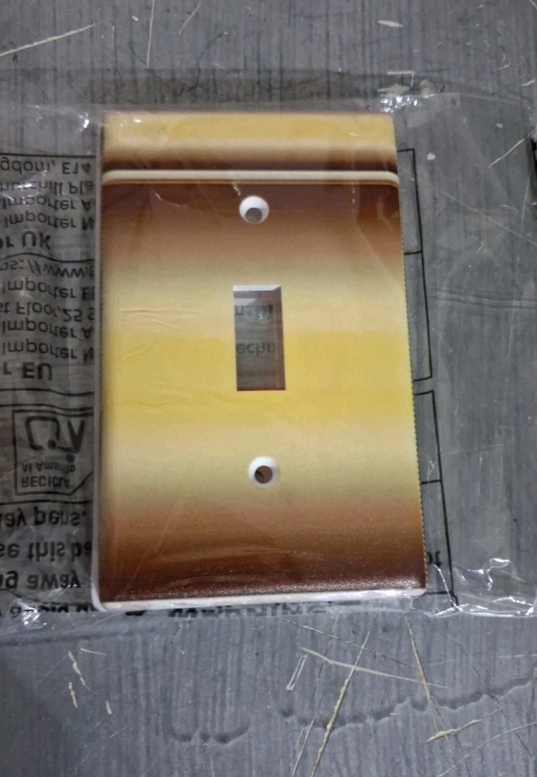 2 Plastic Single Toggle Light Switch Plate Beige Yellow Brown Beach / Desert