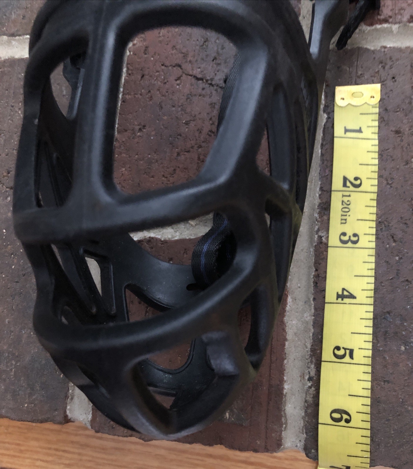 Dog Muzzle Medium Size 4 13” Circumference 6” Long Black Nylon Adj. Strap