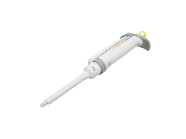 Eppendorf Research Plus Adjustable Volume Single Channel Pipette, 20 - 200 uL -