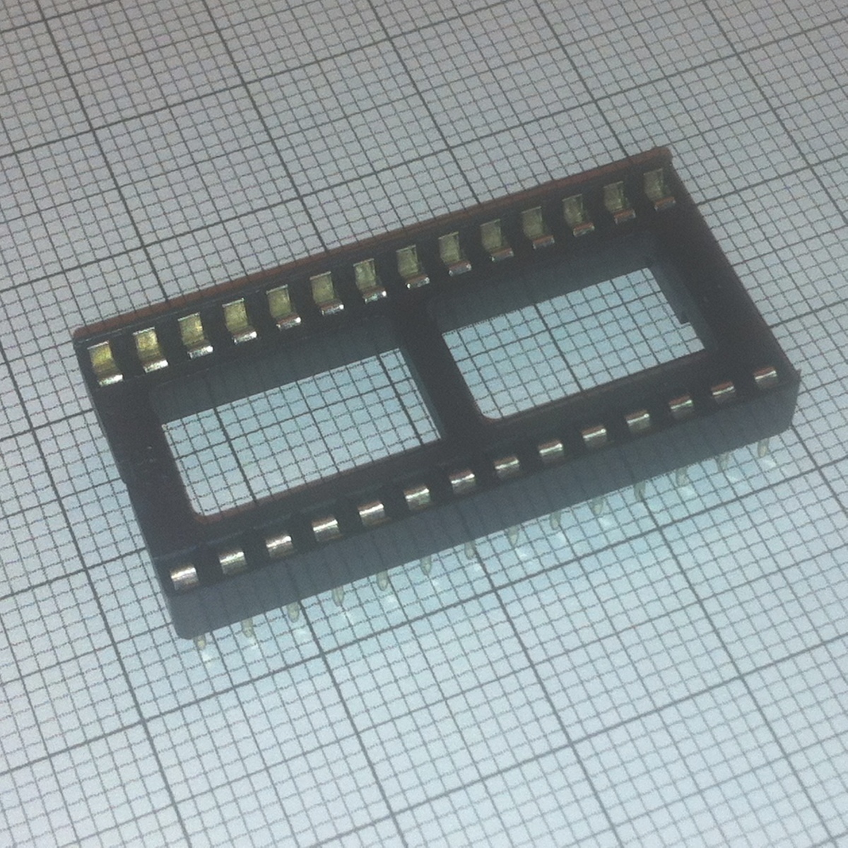 INTEGRATED CIRCUIT SOCKETS DIP28  (10 PCS)