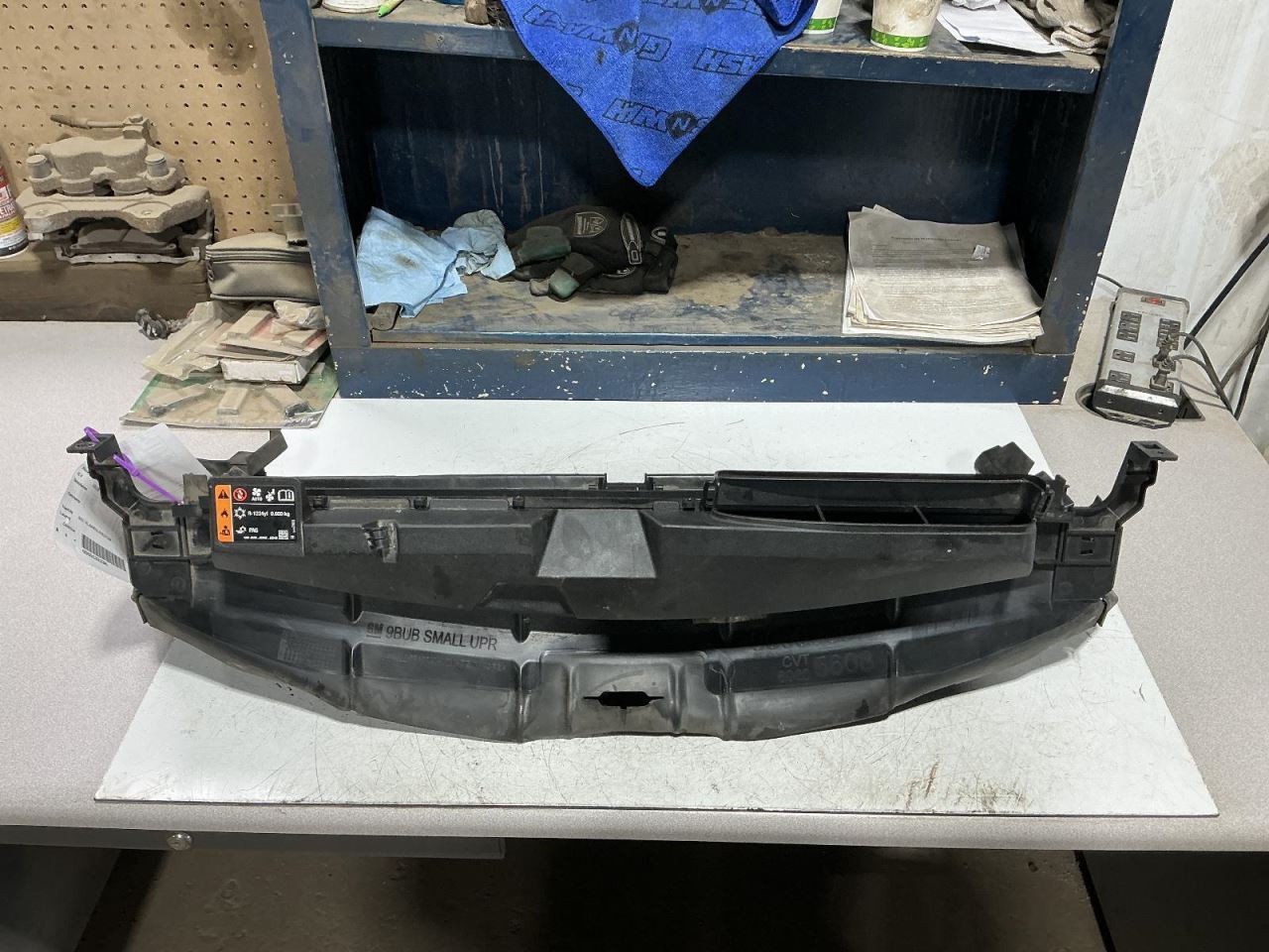 Air Shutter Fits 22-25 ENCORE GX 910355