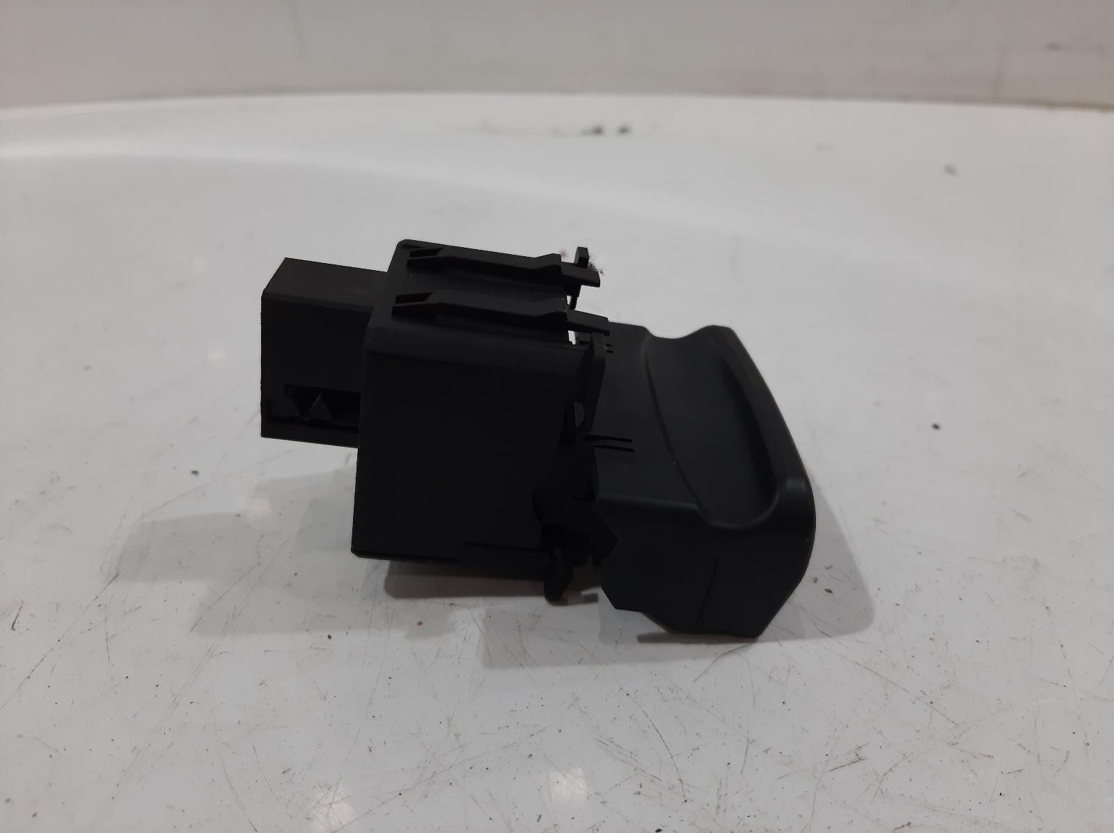 2012 PEUGEOT 3008 5 Door Hatchback Handbrake Lever/Assy 470706