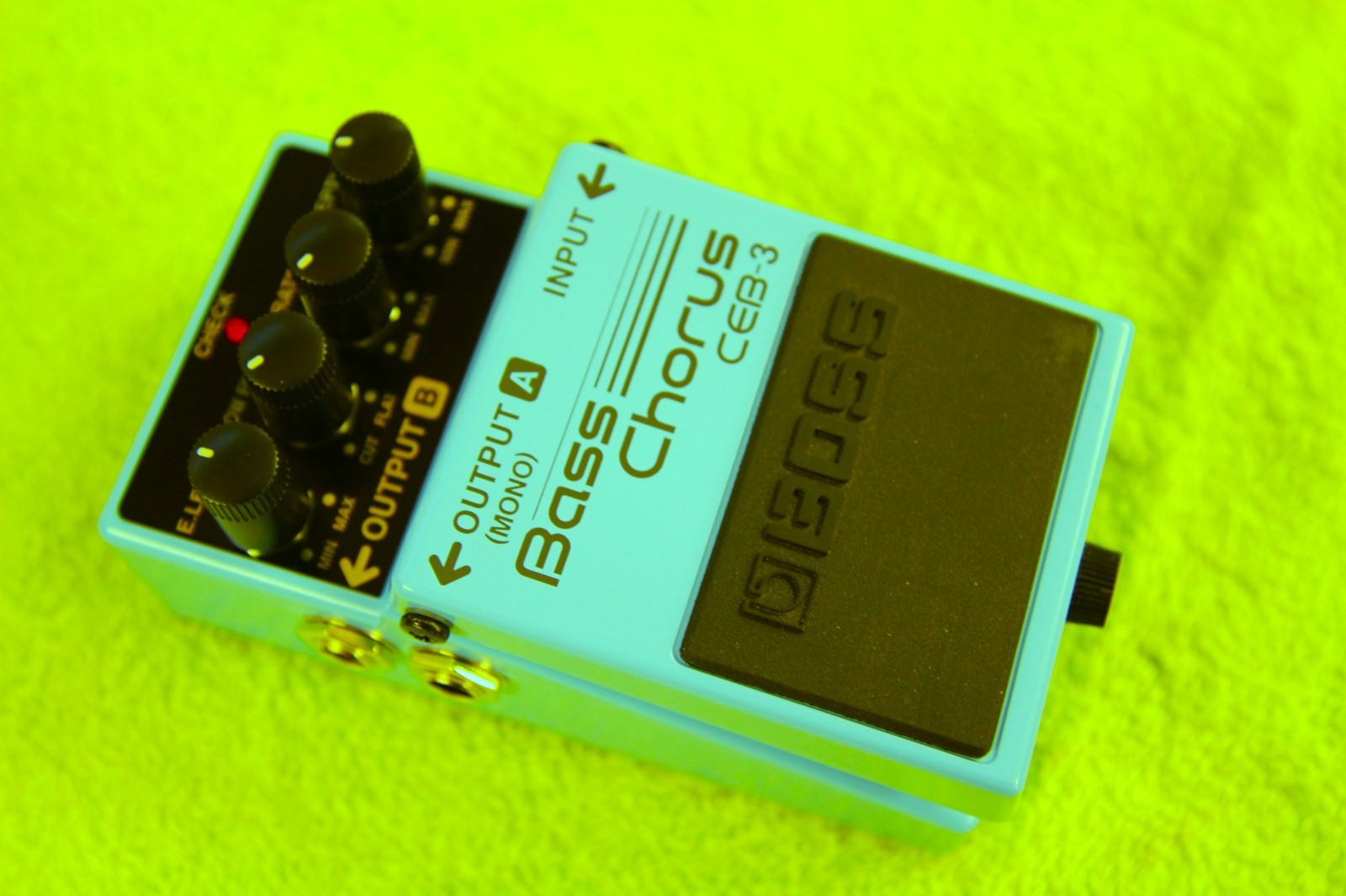 Boss CEB-3 Bass Chorus Effect Pedal free shipping